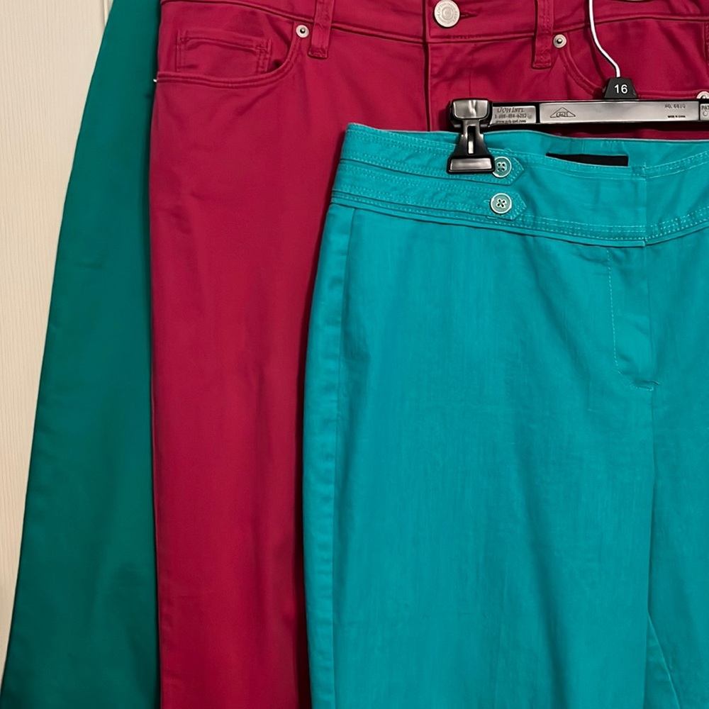 Ladies pants size 10.